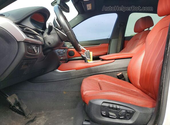 5UXKU2C56K0Z64846 2019 BMW X6 Белый Вид салона спереди