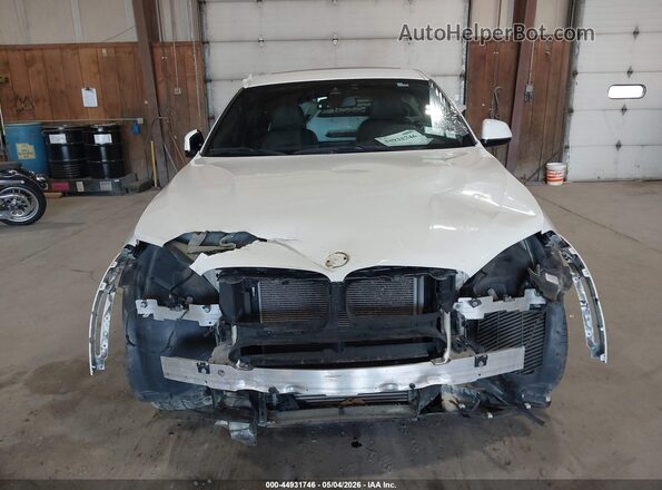 5UXKU2C5XJ0Z61026 2018 BMW X6 White Вид задньої частини салону