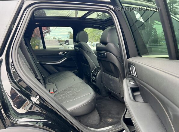 5UXTA6C07P9P01423 2023 BMW X5 Black უკანა ხედი