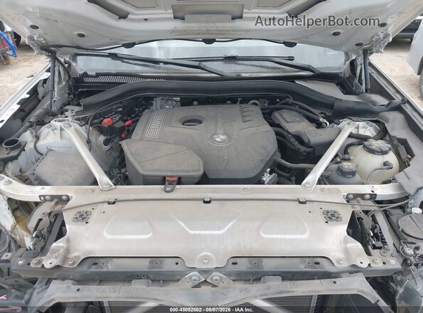 5UXTR7C50KLR45615 2019 BMW X3 White 
