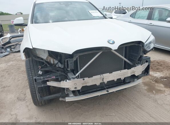 5UXTR7C50KLR45615 2019 BMW X3 White 