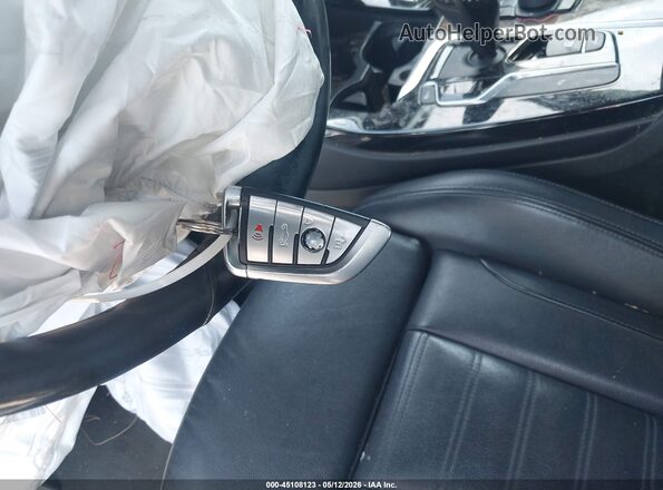 5UXTR7C51KLE88249 2019 BMW X3 White Առջևի վահանակի տեսք