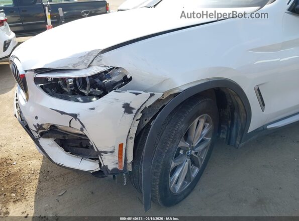 5UXTR7C51KLE98103 2019 BMW X3 White Front view