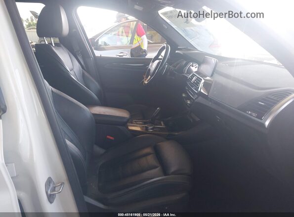 5UXTR7C57KLF27975 2019 BMW X3 White Սալոնի դիմացի տեսք