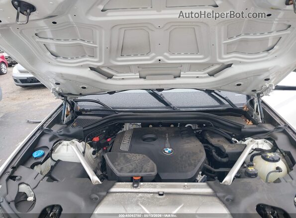5UXTR9C50JLD60773 2018 BMW X3 White Вид ззаду