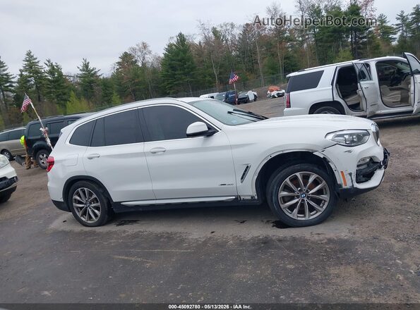 5UXTR9C50JLD60773 2018 BMW X3 White Панорамний вид салону 360°