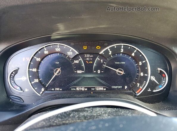 5UXTR9C53JLD57513 2018 BMW X3 Gray Vista del cuadro de instrumentos