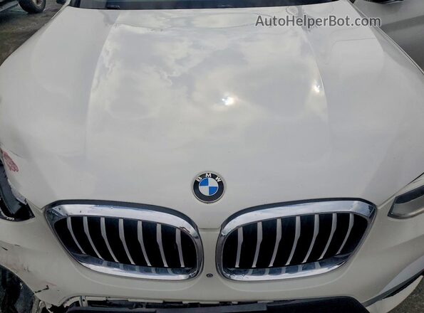 5UXTR9C54JLD68021 2018 BMW X3 White Widok komory silnika