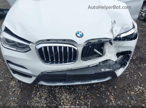 5UXTR9C54JLD90164 2018 BMW X3 Белый Вид спереди