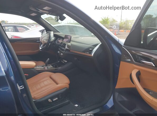 5UXTR9C54KLD95415 2019 BMW X3 Blue Вид салону спереду