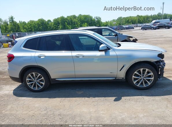 5UXTR9C55JLC83768 2018 BMW X3 Silver Սալոնի հետևի տեսք