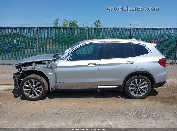 5UXTR9C55JLC83768 2018 BMW X3 Silver Սալոնի 360 աստիճան տեսք
