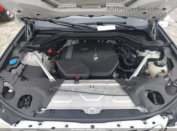 5UXTR9C58JLD65882 2018 BMW X3 White Հետևի տեսք