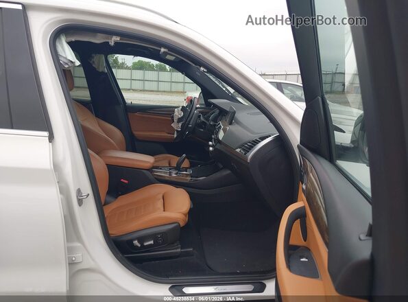 5UXTR9C58JLD65882 2018 BMW X3 White Սալոնի դիմացի տեսք