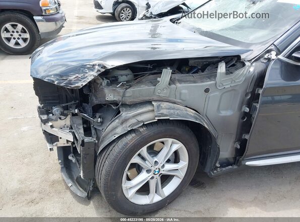 5UXTY3C04LLU70486 2020 BMW X3 Gray Front view