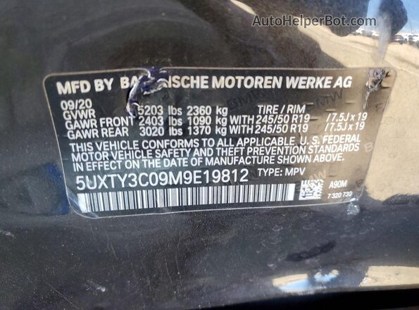 5UXTY3C09M9E19812 2021 BMW X3 Black Vista del compartimento del motor