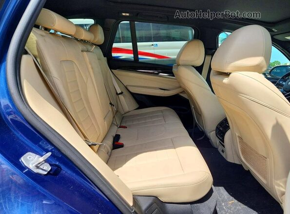 5UXTY5C02L9C32146 2020 BMW X3 Blue Հետևի նստատեղերի տեսք