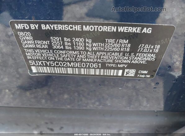 5UXTY5C02M9E07061 2021 BMW X3 Blue Vista del compartimento del motor