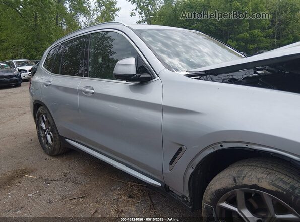 5UXTY5C02M9F40158 2021 BMW X3 Серебряный Панорамный вид салона 360°