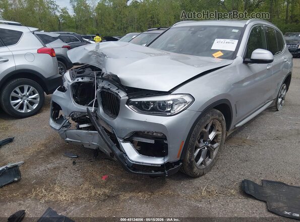 5UXTY5C02M9F40158 2021 BMW X3 Серебряный Вид спереди