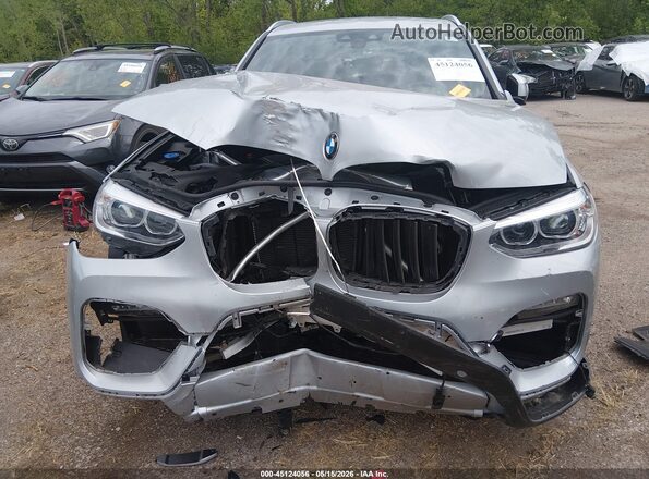 5UXTY5C02M9F40158 2021 BMW X3 Серебряный Вид задней части салона