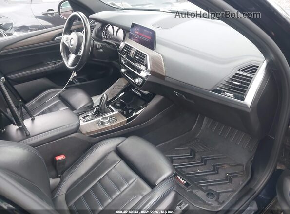 5UXTY5C05L9B95691 2020 BMW X3 Черный Вид салона спереди