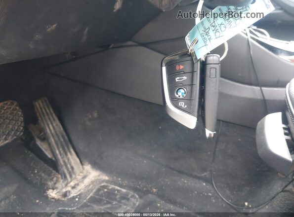 5UXTY5C05L9D56556 2020 BMW X3 Серый Вид панели приборов