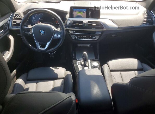 5UXTY5C07M9G01245 2021 BMW X3 White Widok deski rozdzielczej
