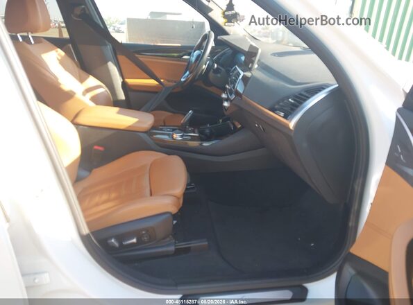 5UXTY5C08L9C98684 2020 BMW X3 White Սալոնի դիմացի տեսք