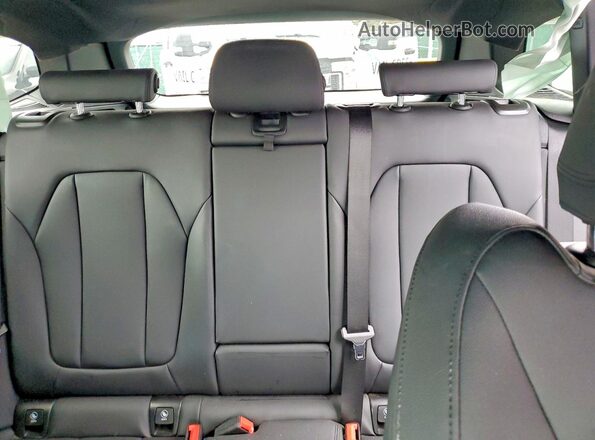5UXTY5C09M9E06764 2021 BMW X3 Blue უკანა სავარძლების ხედი