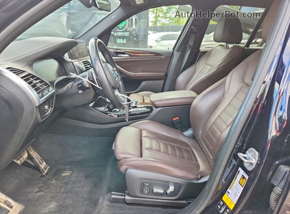 5UXTY9C07LLE59858 2020 BMW X3 Синий Вид салона спереди