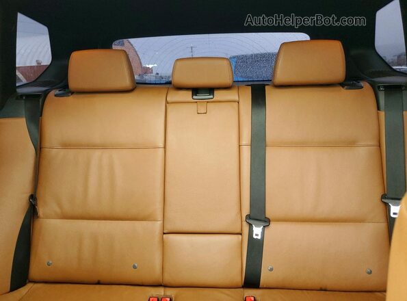 5UXWX7C54G0R17652 2016 BMW X3 Red Հետևի նստատեղերի տեսք