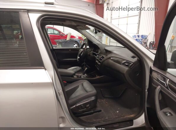 5UXWX7C58H0U42119 2017 BMW X3 Silver Սալոնի դիմացի տեսք