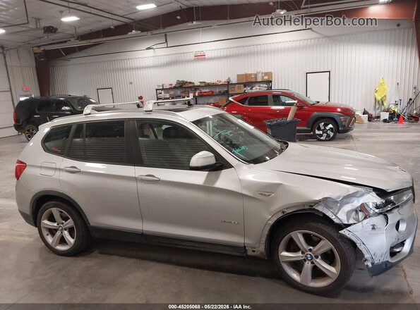 5UXWX7C58H0U42119 2017 BMW X3 Silver Սալոնի հետևի տեսք