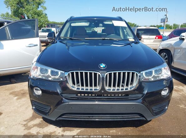 5UXWX9C32H0W71597 2017 BMW X3 Black Widok wnętrza z tyłu