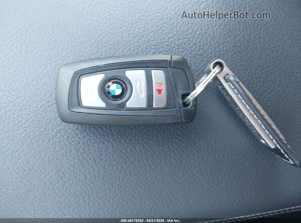 5UXWX9C36H0T21826 2017 BMW X3 White Dashboard view