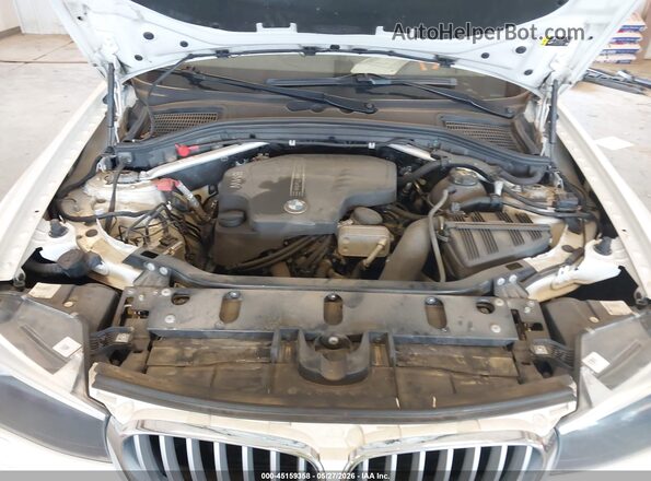 5UXWX9C38H0W72544 2017 BMW X3 White უკანა ხედი