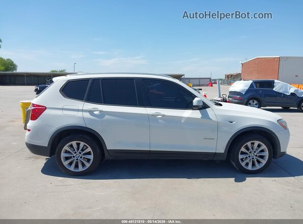 5UXWX9C53H0T07240 2017 BMW X3 Белый Вид щитка приборов