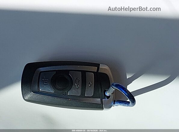 5UXWX9C55H0D99079 2017 BMW X3 White Առջևի վահանակի տեսք