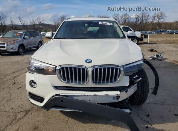 5UXWX9C5XH0D97621 2017 BMW X3 White Widok z przodu