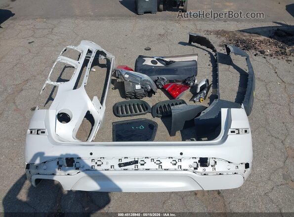 5UXWX9C5XH0T03122 2017 BMW X3 White 