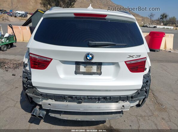 5UXWX9C5XH0T03122 2017 BMW X3 White 