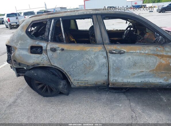 5UXWY3C5XG0N86727 2016 BMW X3 Red Rear interior view