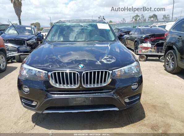 5UXWZ7C30H0V87602 2017 BMW X3 Black Սարքավորումների վահանակի տեսք