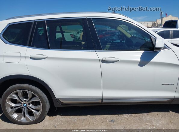 5UXWZ7C36H0V92707 2017 BMW X3 White Սալոնի հետևի տեսք