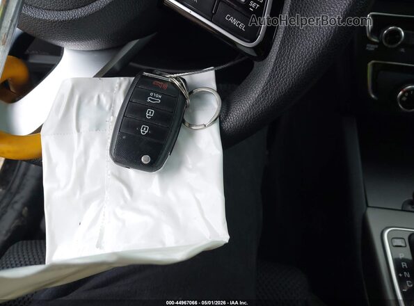 5XXGT4L36LG414311 2020 KIA OPTIMA Черный Вид панели приборов