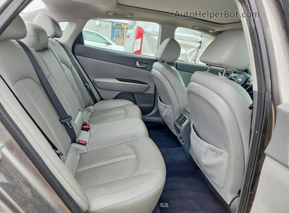 5XXGU4L36GG037868 2016 KIA OPTIMA Silver 