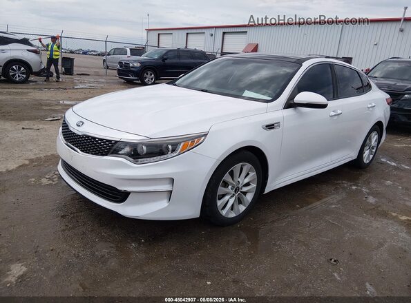 5XXGU4L39GG051912 2016 KIA OPTIMA White Przód lewy