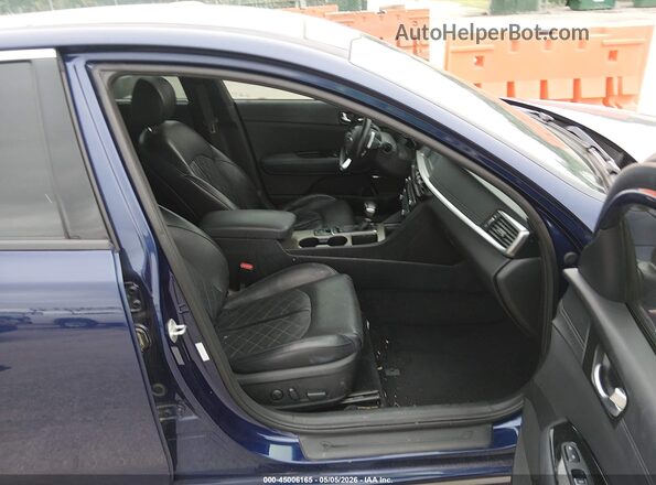 5XXGV4L23KG285377 2019 KIA OPTIMA Синий Вид салона спереди