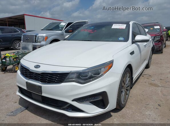 5XXGV4L23KG344511 2019 KIA OPTIMA White Առջևի ձախ երեք քառորդ տեսարան